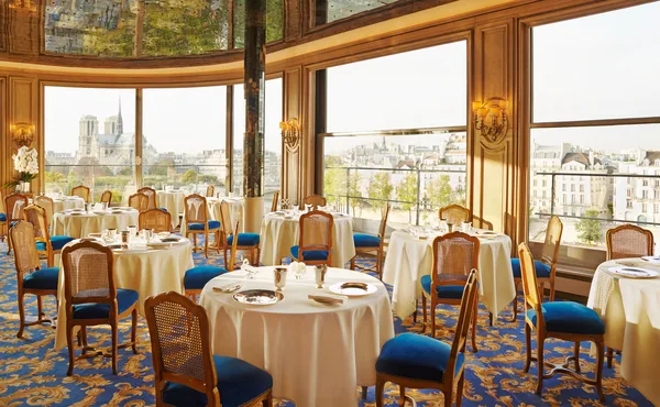 famous restaurants in paris La Salle Jour C2A9 Herminie Philippe pour la Tour dArgent jpg