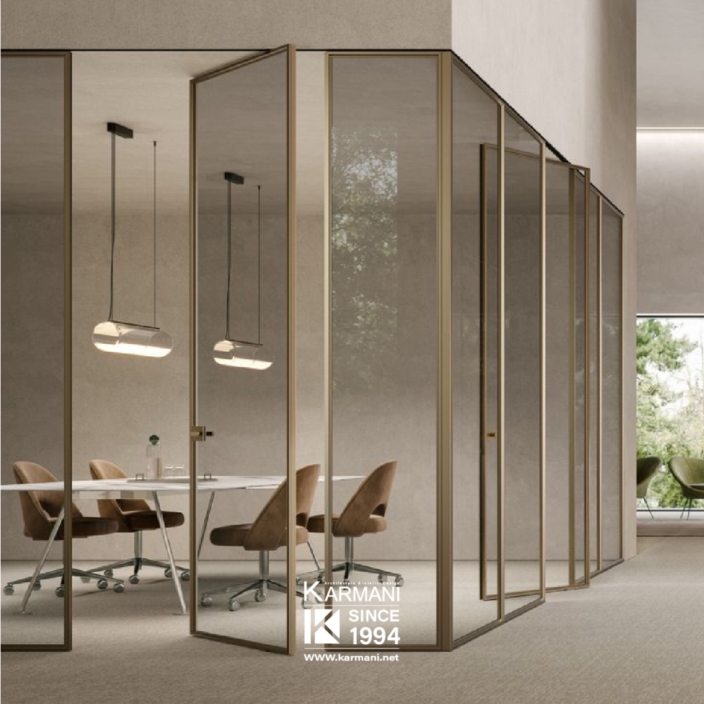 1. فضاهای اداری: پارتیشن‌های شیشه‌ای